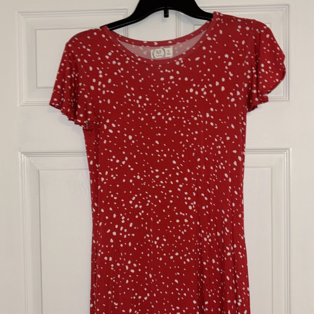 💜💜 Maurice’s red and white flutter sleeve dress. Size XS with stretch. EUC.